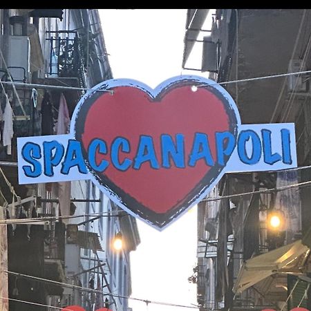 La Casa Di Patta A Spaccanapoli Kültér fotó