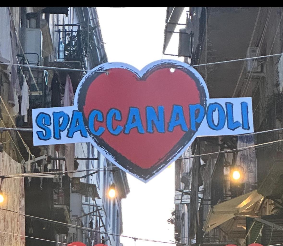 La Casa Di Patta A Spaccanapoli Kültér fotó